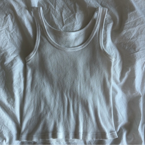 Brandy Melville John Galt Natasha Tank - Picture 1 of 3